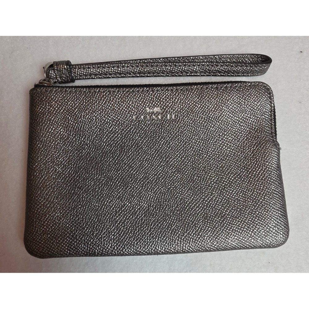 Coach F21070 Metallic Pewter Crossgrain Leather Corner Zip Wristlet Pouch